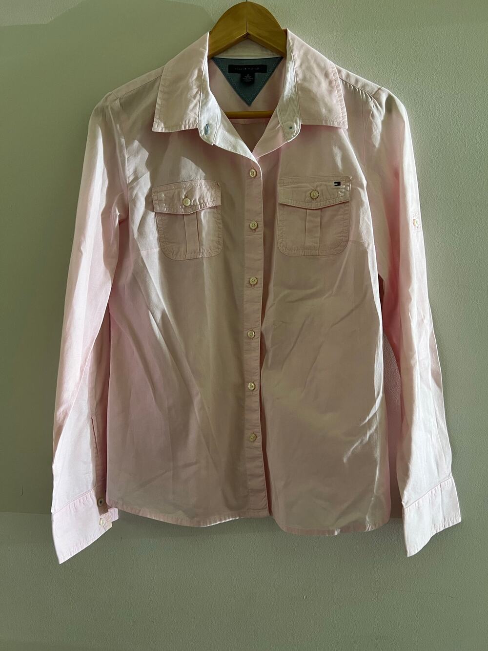 Tommy Hilfiger 100% Cotton Button Down Dress Shirt Pale Pink Size Medium